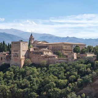 Blick auf die Alhambra in Granada, die sich unweit unseres limehomes befindet